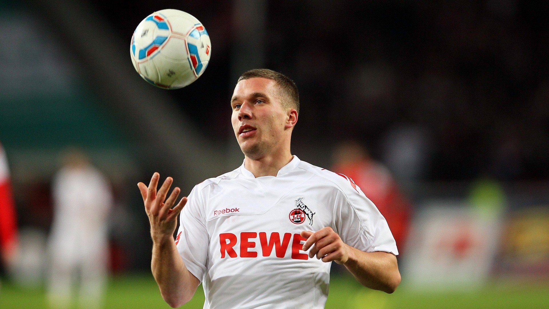 AC米兰新闻-马龙：赛场上的“老将”，依然充满激情